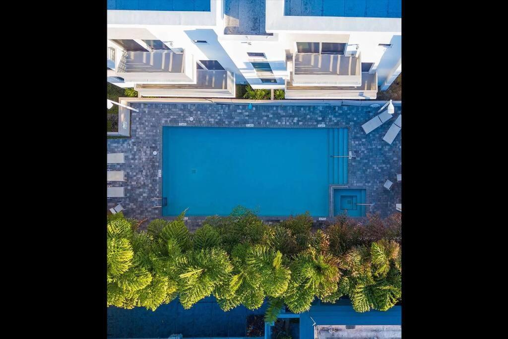 Across The Ocean Few Steps To Beach Contemporary Three Bedroom Townhouse Pompano Beach Buitenkant foto