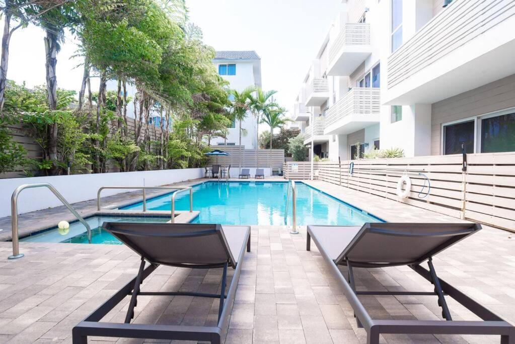 Across The Ocean Few Steps To Beach Contemporary Three Bedroom Townhouse Pompano Beach Buitenkant foto