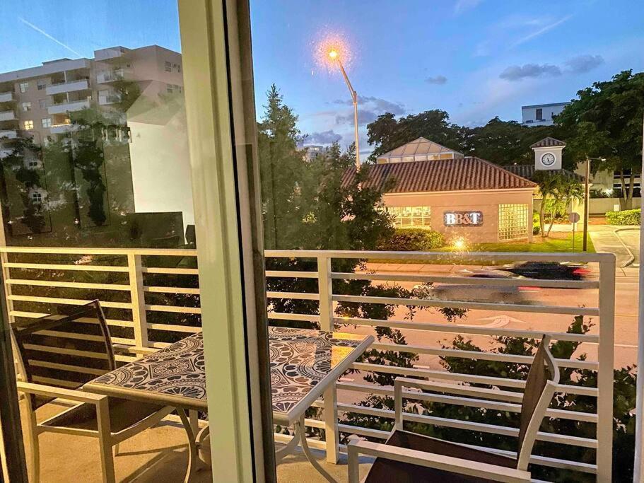 Across The Ocean Few Steps To Beach Contemporary Three Bedroom Townhouse Pompano Beach Buitenkant foto