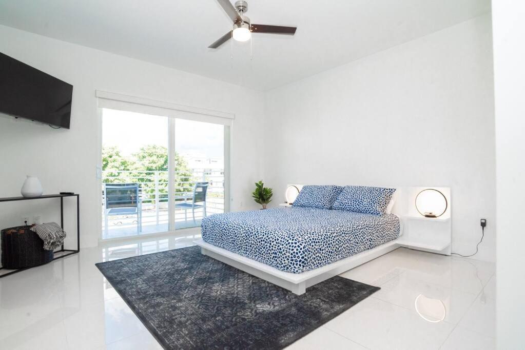 Across The Ocean Few Steps To Beach Contemporary Three Bedroom Townhouse Pompano Beach Buitenkant foto